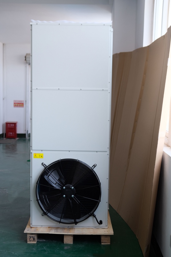 wall mounted telecom shelter AC