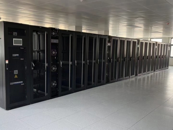 In Row_presicion air conditioner_data center_applications