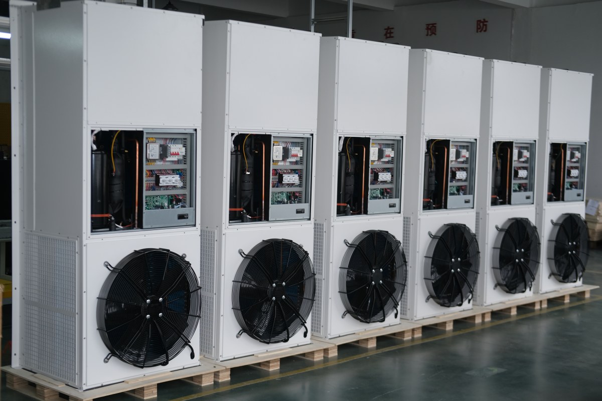 Data center container Package precision AC (1)